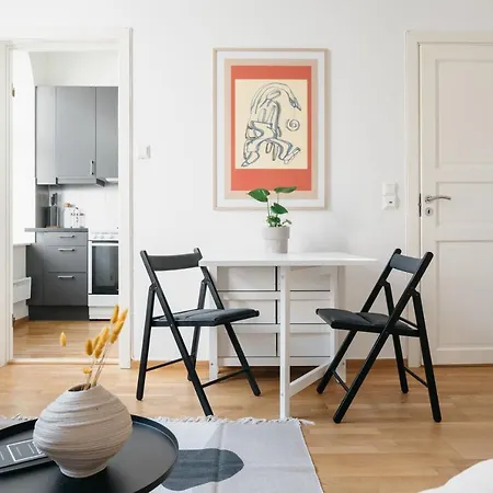 Vagen - Nest In Center Apartment